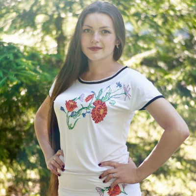 Embroidered tunic "Patent Poppy"